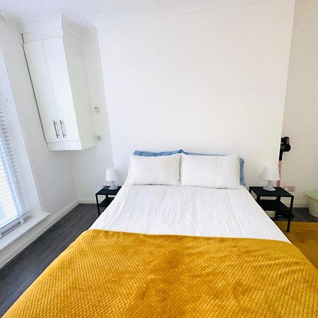 A Modern 2 Bedroom Seaside Apartment Hastings Exterior foto